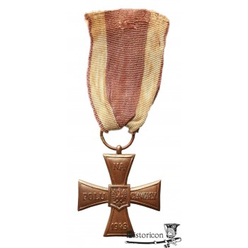 Krzyż Walecznych z datą "1943"