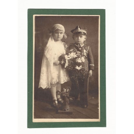 Zdjęcie dwójki dzieci