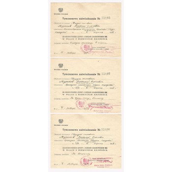 Dokumenty nadania na krzyż VM 4 klasy w złocie i dwa inne medale