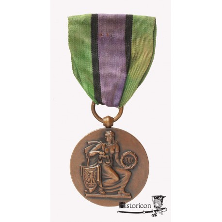 Medal ”ZA NIEPRZERWANĄ XXX-LETNIĄ SLUŻBĘ W WYMIARZE SPRAWIEDLIWOŚCI”